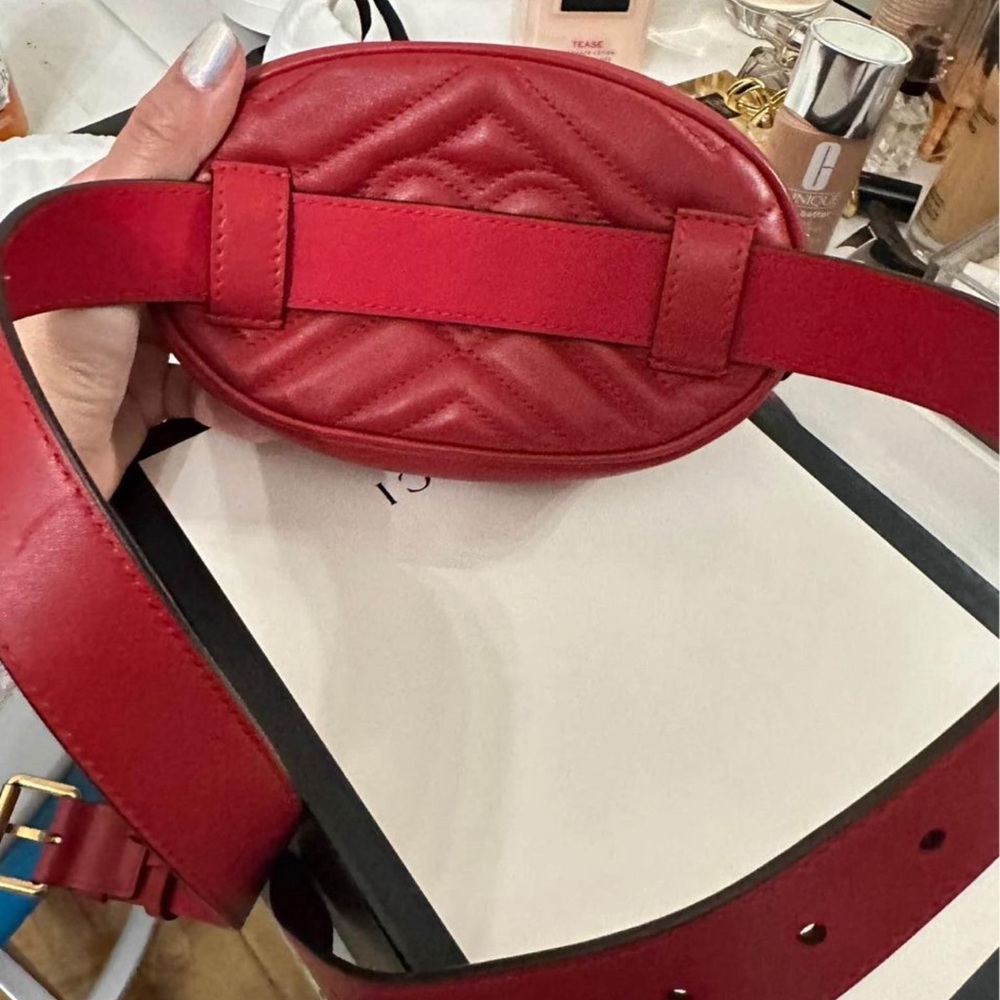 GUCCI Calfskin Matelasse GG Marmont Belt Bag sz 85/34. Vintage, Red. Fanny pack. - Picture 7 of 11